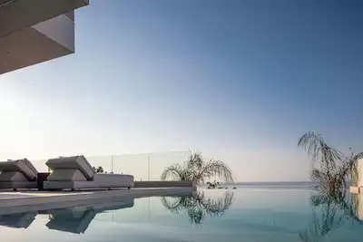 Image de Stunning sea views, 450m from a sandy beach, heated pool, playroom and hot tub!