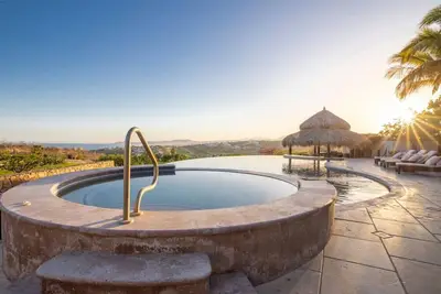 Image de 3bd Golf Front - Beach Club &  Hot Tub in Plc