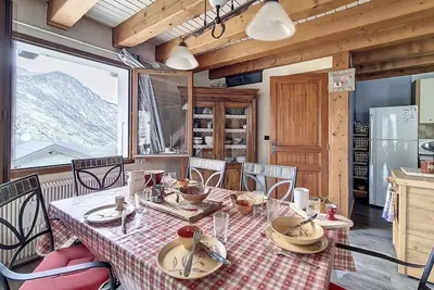Image de Maison Familiale Cosy avec Terrasse, Proche Centre et Téléski à Saint Martin de Belleville
