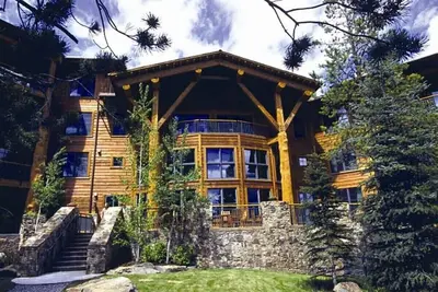 Image de Luxurious 3 Bedroom Condo w/ Hot Tubs at The Teton Club, right in Teton Village