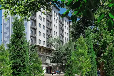 Image de A new, clean, and cozy apartment in the city center.