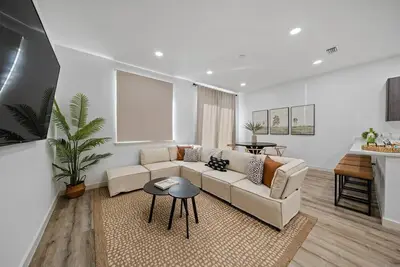Image de 4 Bed Wpb - Home Near 95, Airport, Dt & Beaches