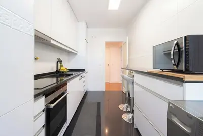 Image de Stunning Trendy Flat w\/ Balcony @ Matosinhos