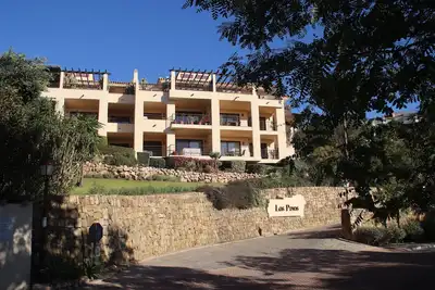 Image de Garden apartment in Los Pinos, Los Arqueros Golf