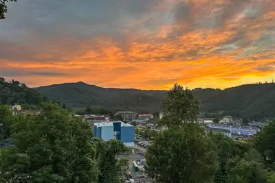 Image de Walk2DwTnGatlinburg/MountainView