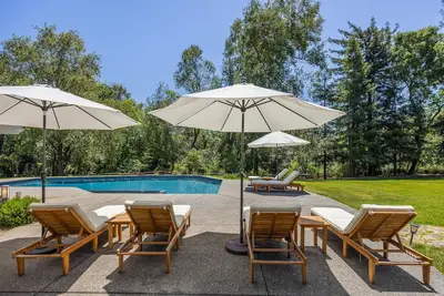 Image de Stunning and Private Wine Country Retreat w/ Pool