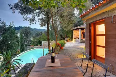 Villa avec piscine et climatisation