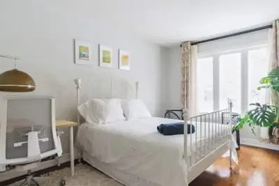 Image de Spacious bed and Bath Near the Lake