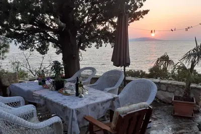 Image de Appartement de trois chambres prés de la plage Podaca, Makarska (A-19078-b)