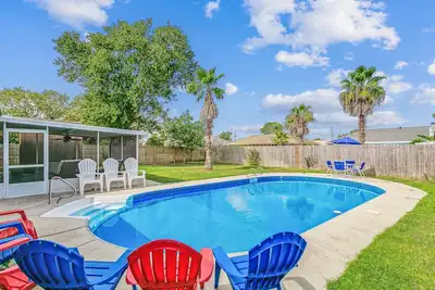 Image de Coral Island Oasis |Private Pool Home |Near Nas & Perdido Key |Dogs Ok |Private Yard |Garage Parking