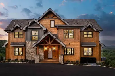 Image de Laughing Pines - Luxury Mountain Escape with Pool!