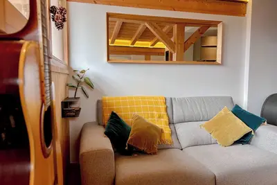 Image de Penthouse with Mountain Views in Montriond - Directly Next to Ski Bus Stop