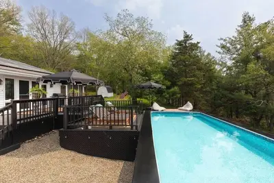 Image de Hudsonshire - Stylish retreat with a Pool