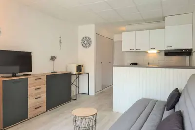 Image de Studio rénové à 50m de la plage du Môle avec parking privé