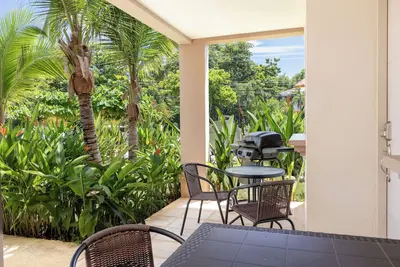 Image de Two Palms Ground Unit Across from Beach