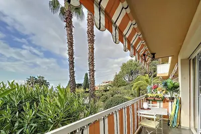 Image de Calme 2 pièces avec Wifi, terrasse et vue mer à Menton