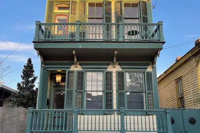 Image de Charming historic Marigny townhouse - 2 br / 3ba
