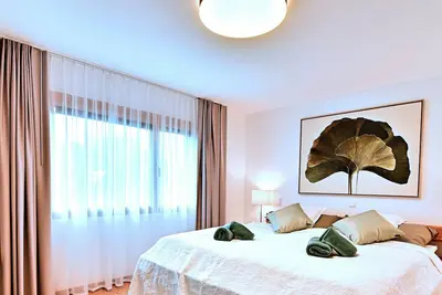 Image de Cozy 2. 5 room apartment with private sauna and beautiful terrace