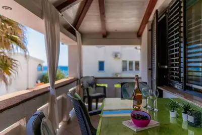 Image de Appartements Santek (95854-A1) - Vir - île de Vir