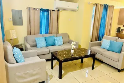 Image de The Rest Stop- Front Unit- 15 min from airport with 24/7 security