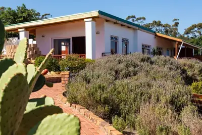 Image de Entire cozy farm resort with a ocean view right out side your terrace W/4 Bdrm\n\n