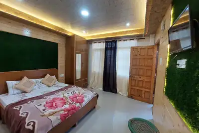 Image de Peaceful stay only 40min walk to mall road