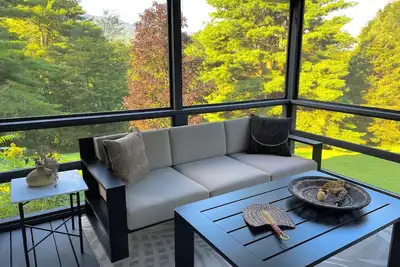 Image de Contemporary Cottage Renovated 3 acres Near Battenkill River, Skiing &Manchester