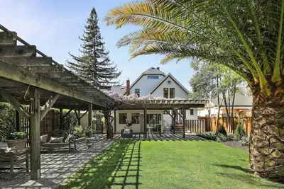 Image de Sonoma Victorian in Heart of Sonoma