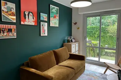 Image de Beau studio à 150 pas de la mer, proche des restaurants et des commerces.