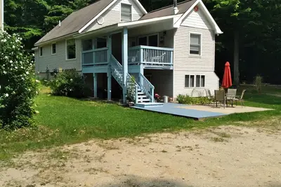 Image de Prime location! Minutes from Sleeping Bear National Park & Lake Michigan beaches