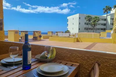 Image de Balcon, vue mer, WiFi, A/C, piscine, 100 mts. de la plage