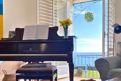 This condominium is a 2 bedroom(s), 2 bathrooms, located in Ramsgate, England.
