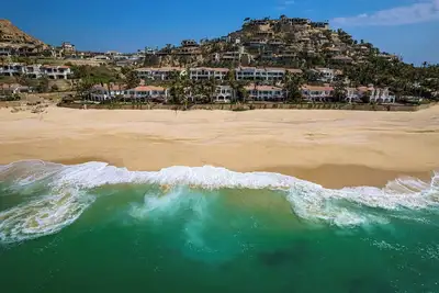 Image de 3br Luxury Beachfront Villa