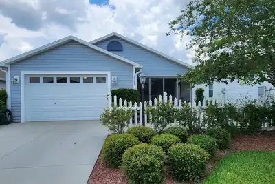 Image de Seasonal Villa - 2 bed/2 bath in The Villages with Golf Car!