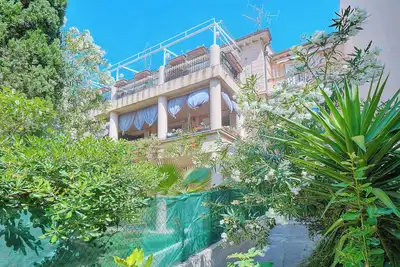Image de 4 bedrooms in Cannes Center, 8 minutes to the Palais des Festivals, 3 minutes to the Croisette beach - 2110