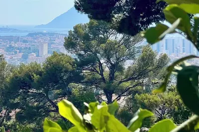 Image de Petite maison avec vue, au calme sur les hauteurs de Toulon