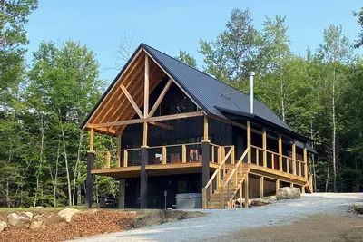 Image de Serene Mountain Chalet Near Swimming Holes, 5bd+Loft, Hot Tub and Mountain Views
