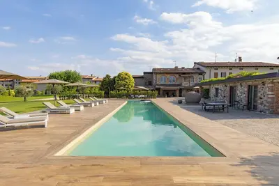 Image de Luxurious Villa Mocasina with 25 m Pool on 5000 sqm - pet friendly
