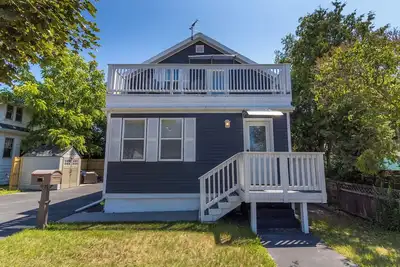 Image de 4th house from Wisconsin’s best Lake Michigan beach! - Arcade room.