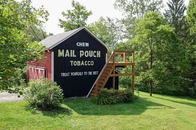 Image de Small town vibes in Garrettsville