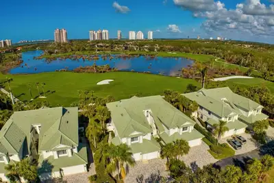 Image de Beautiful 1st floor Condo w/ private entrance in Bonita Bay. Renovated in 2024.