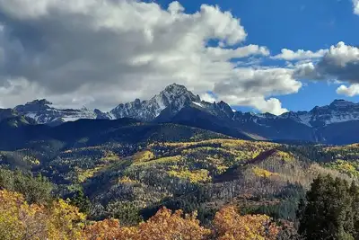 Image de Your Mountain Vacation. . . . Awaits You! Gorgeous Views of Mountains. Permit 37