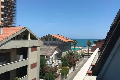 La maison de Sonia. 50 mètres de la mer