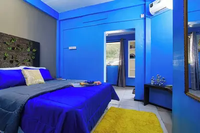 Image de Authentic tropical retreat\n15 minutes to beach and Mall\nOne bedroom