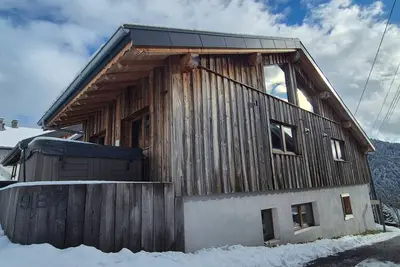 Image de Chalet Abeille, chalet de qualité, à quelques minutes des Gets -12 personnes