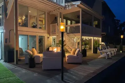Image de Sunrise Shores. Relaxation awaits.