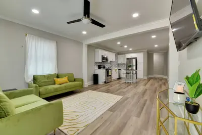 Image de Serene Atlanta Vacation Rental: 4 Mi to Downtown!