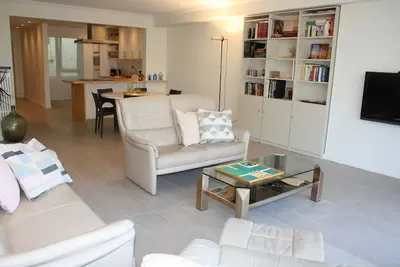 Image de Appartement rénové (115m²) au coeur de Knokke à 750m de la plage
