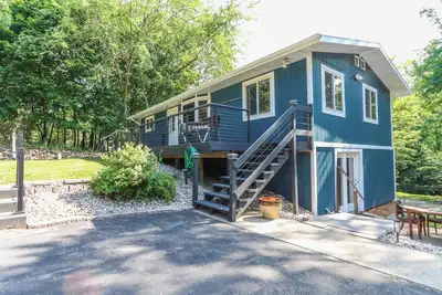 Image de The Bluegill Inn, near Long Lake with firepit, game room, kayaks and more! \n