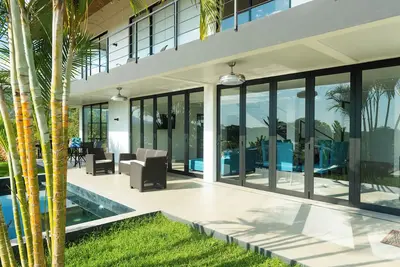 Image de New Modern Villa, Excellent Location
